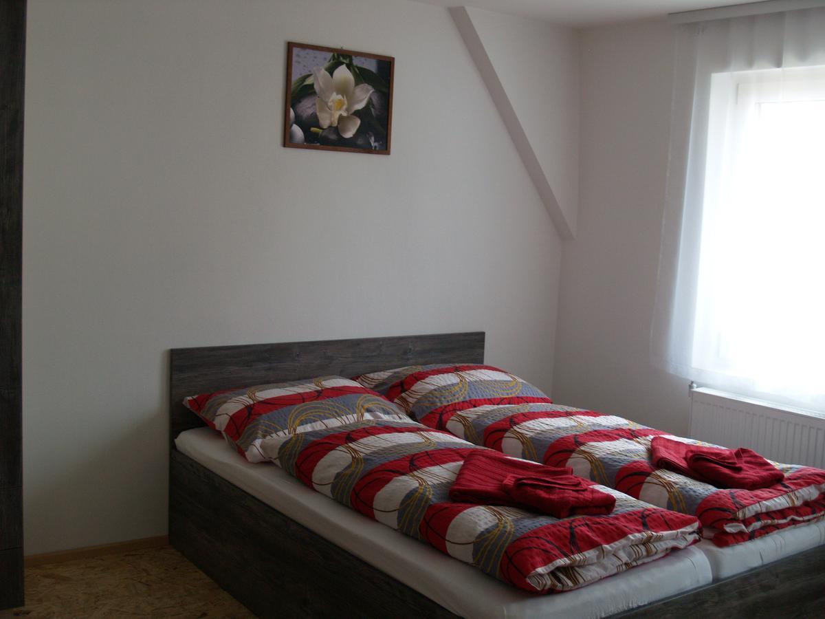 Chata Obzor Železná Ruda Esterno foto