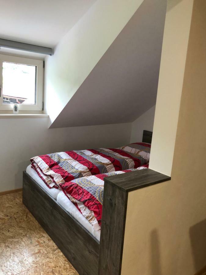 Chata Obzor Železná Ruda Esterno foto